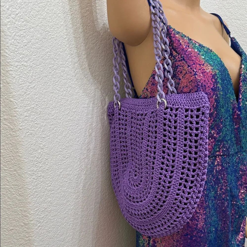 Elegant Purple Crochet Shoulder Bag 12 X 12 In Black Lining Silver Snap Closure